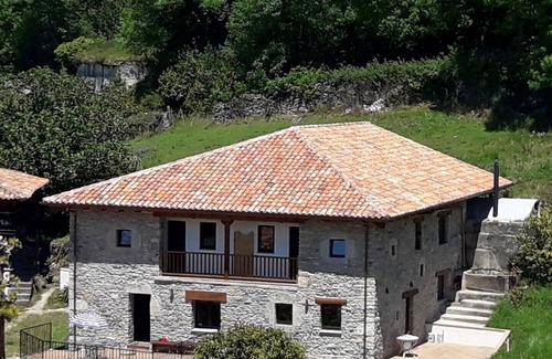 Cabranes Municipality House | Nature and tranquility