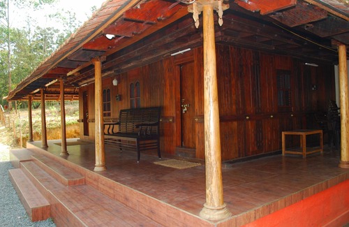 Periyur Villa | Nature Castle-A traditional kerala style