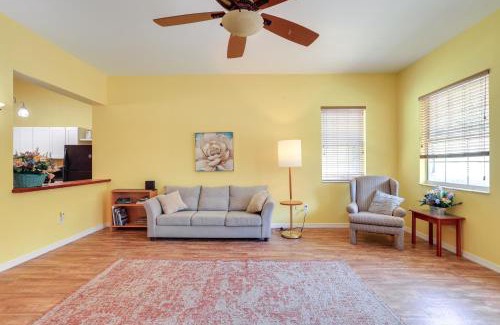 Williston House | Nature Coast Farmhouse with Screened-In Porch!
