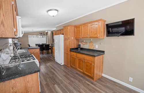 Lake Arrowhead Cabin | Nature Enthusiast-SxS Friendly-6p Hot Tub-Bonfire