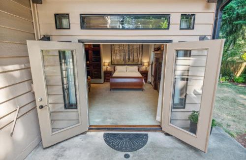 Federal Way House | Nature Escape- Family Home with Playroom & Office home