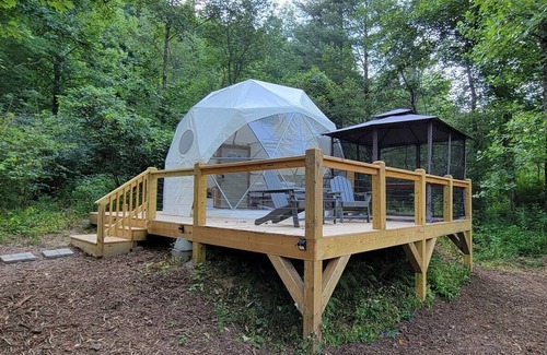 Purlear RV Rental | Nature escape Geodome, Hot Shower/Cool Tub, WIFI