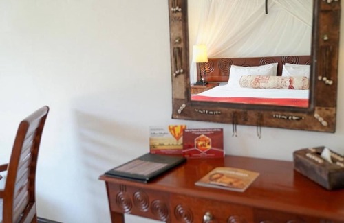 Maasai Mara Cabin | Nature Escape | Room with Direct Access to Wild Adventures | Outdoor Pool