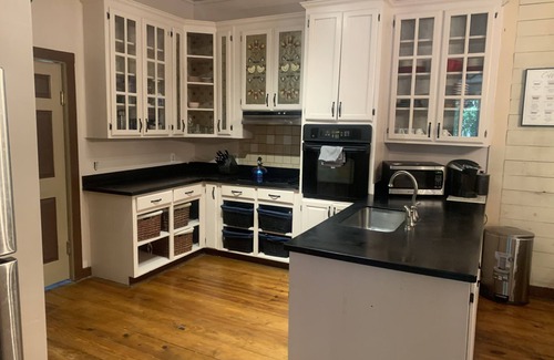 Tallassee House | Nature focused family retreat facility, perfect for multi-family vacations!