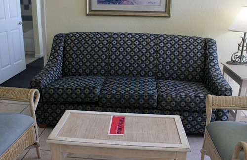 Bostroms Resort | Nature Getaway! Beachfront, Pool, Surfing, Water Parks, Shopping, Near Boardwalk