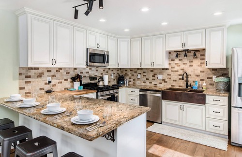 Ramona House | Nature Getaway with Game Room, Fire pit & Hot tub