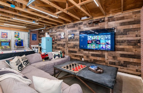 Ramona House | Nature Getaway with Game Room, Fire pit & Hot tub