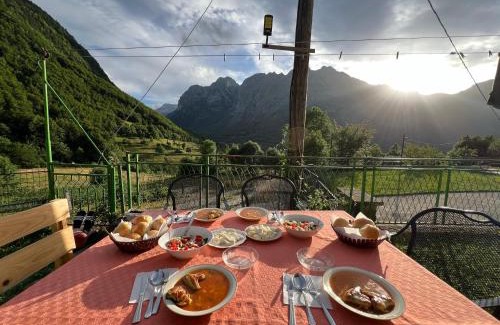 Vusanje Bed & Breakfast | Nature Guesthouse Vuthaj