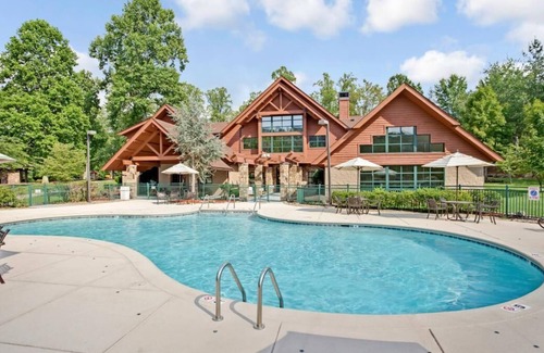 Pittman Center House | Nature is Calling! 2 Great Units, Close to Ripley s Moving Theater, Pool, Golf