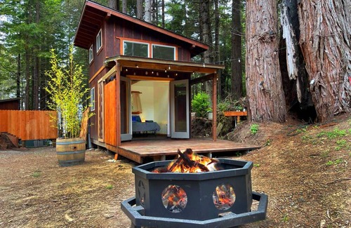 Fort Bragg Cabin | Nature Retreat - 2 private cabins in a magical Redwood forest with ocean views