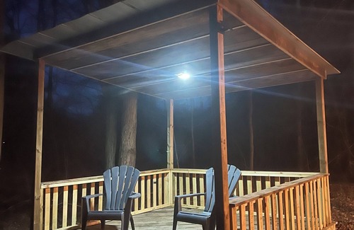 Langton Cabin | Nature Retreat | Cabin on 40 Acres, 15 Mins from Beaches