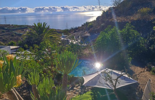 Arico Cabin | Nature retreat with optimal sea views, sunrise and stargazing