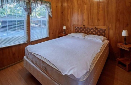 Weatherford Cabin | Nature's Beauty at Your Doorstep! Full Kitchen, Outdoor Pool, Free Parking