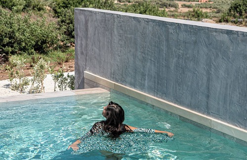 Patsianos House | Nature's Den four Luxury Suites package