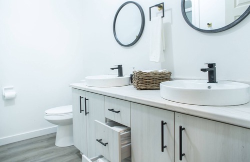 Timiskaming District House | Nature's Retreat