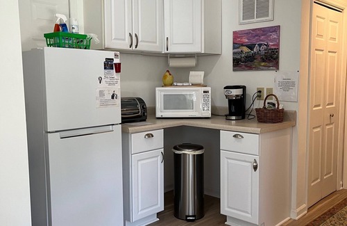 Huddleston Apartment | NATURE'S RETREAT - REST & RELAXATION-QUIET & PEACEFUL VIBE