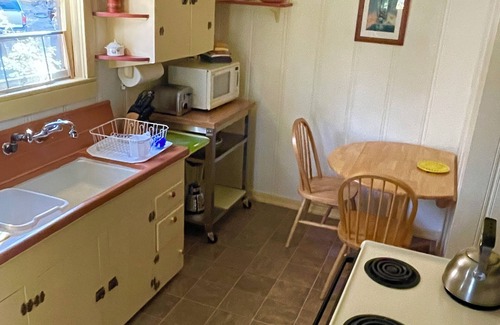 Blairsden-Graeagle Cabin | Nature Sabbatical ~ Charming Cabin on 40 Acres by Feather River