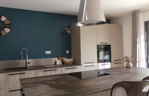 La Roque-sur-Pernes House | Nature, sport, well-being and culture stay in Provence