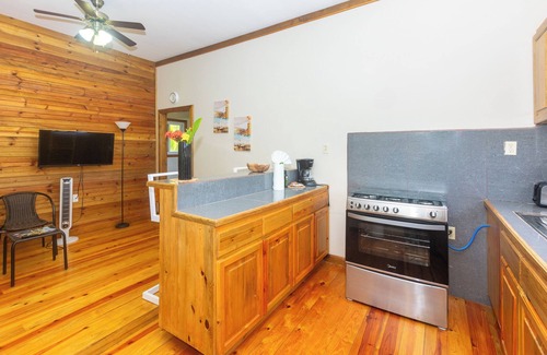 Gibson Bight Villa | Nature/Spotless Villa/4 Bdrms/West End