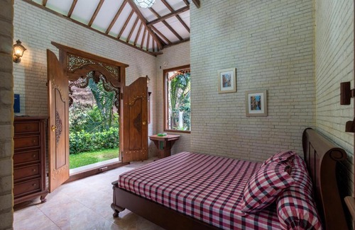 Pancawati House | Nature staycation Escape From City, Belgareti Farm