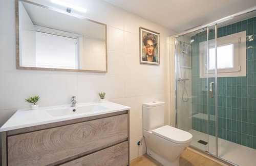 Villar del Olmo Apartment | Nature Studio near Spain's Prettiest Town, Newly Renovated, Bright, All Comforts