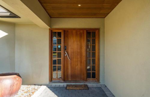 Nukuhau House | Nature Vistas - Lake Taupo Holiday Home