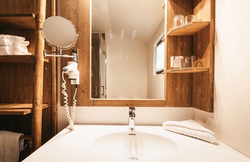 Latschach Hotel | Naturel Hoteldorf Schönleitn
