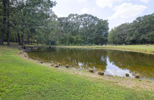 Olive Branch House | Natures Care Home with Pond, 16 Mi to Memphis!
