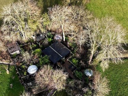 Broadwas Villa | Natures Edge Cabin