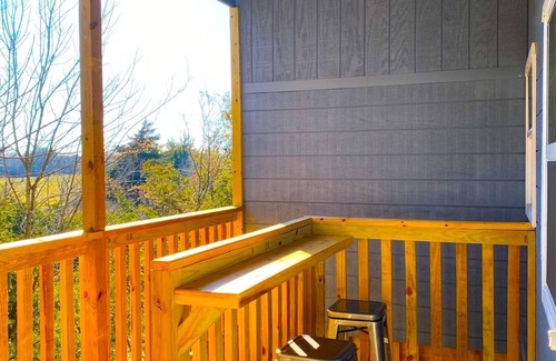 Miller Grove Apartment | Nature’s Hideaway - The Urban Treehouse
