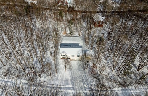 Mount Pocahontas House | Natures Hideaway Skiing Lakes Paintball