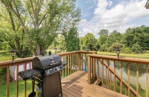 Canal Fulton House | Natures Retreat Renovated with Quiet Pond Views