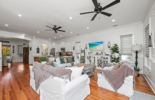 Santa Rosa Beach House | NatureWalk ~ Minutes to Seaside, Bikes, Pools, Pickleball
