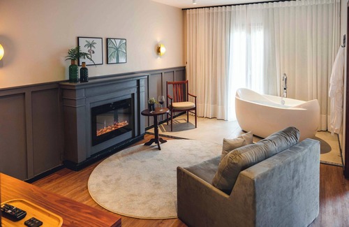 Vitor Hugo Hotel | Natureza Eco Lodge