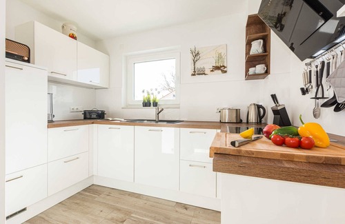 Krakow am See House | Naturpark-Ferienhaus-See-Fasssauna-Kamin-5 stars-110m² - holiday home Egret