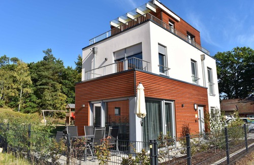 Krakow am See House | Naturpark-Ferienhaus-See-Fasssauna-Kamin-5 stars-110m² - holiday home Egret