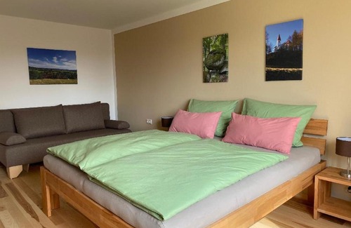 Posing Apartment | Naturspiel