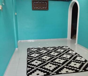 Batu Tujuh House | Naura Homestay Kuantan {muslim bajet Homestay]