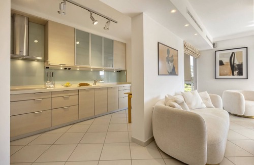 Vouliagmeni Apartment | Nausikas2 · Vouliagmeni