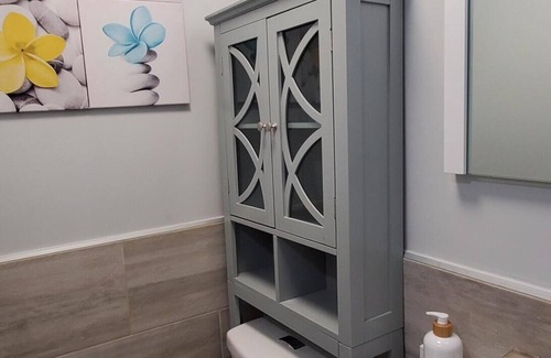 Freeport Apartment | Nautical Elegance