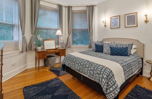 Downtown Syracuse Apartment | Nautical Lover's Apartment in Syracuse!
