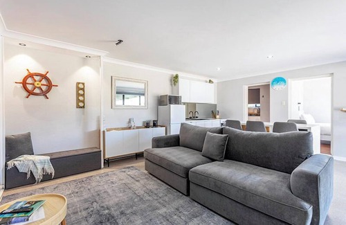Safety Bay House | Nautical Nook - Executive Escapes