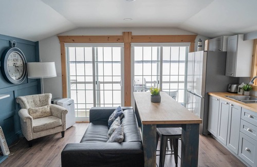 Fenelon Falls House | Nautical Oasis Boathouse Cottage