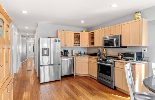 Salisbury Condo | Nautical Retreat Summ