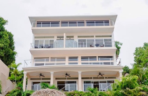 Boca Corona Apartment | Nautilus– Oceanfront Ground-Floor Studios
