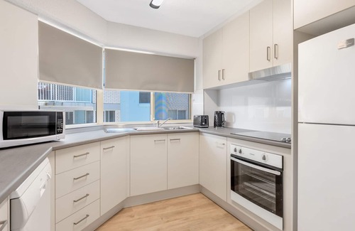 Kings Beach Apartment | Nautilus Unit 3 Kings Beach QLD