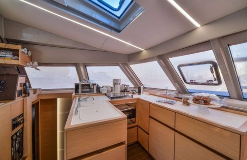 Tourlos Boat Rental | Nautitech 46 Catamaran in Mykonos by Fantasia Villas