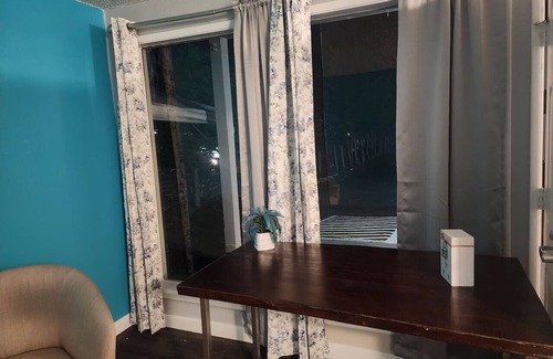 West Hills Apartment | Naval Suites - Room 230