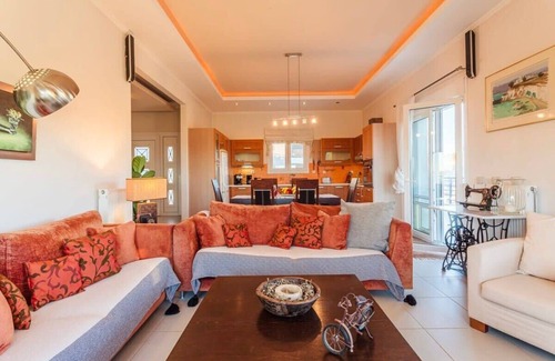 Marathopoli Villa | Navarino Captains Villa - Lux Private Pool Retreat