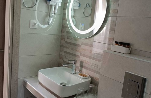Neoi Epivates House | Navarino Luxe Suites with Sea View
